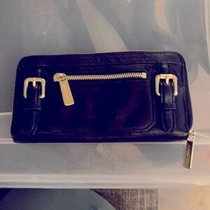 Michael Kors McGraw Zip around Continental leather wallet NEW-NEVER USED